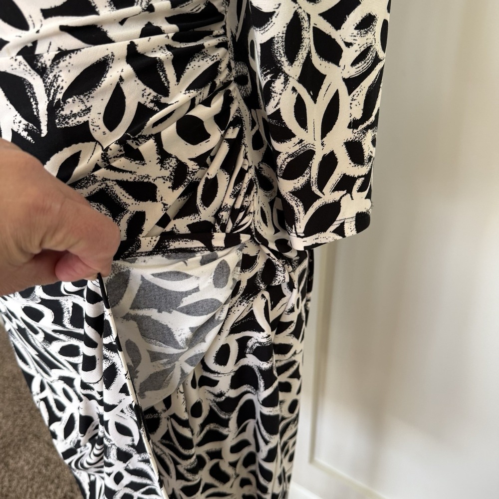 Ralph Lauren Dress Size 6‎ Black White 3/4 Sleeve V-Neck Ruched Faux Wrap Sheath - Picture 2 of 9